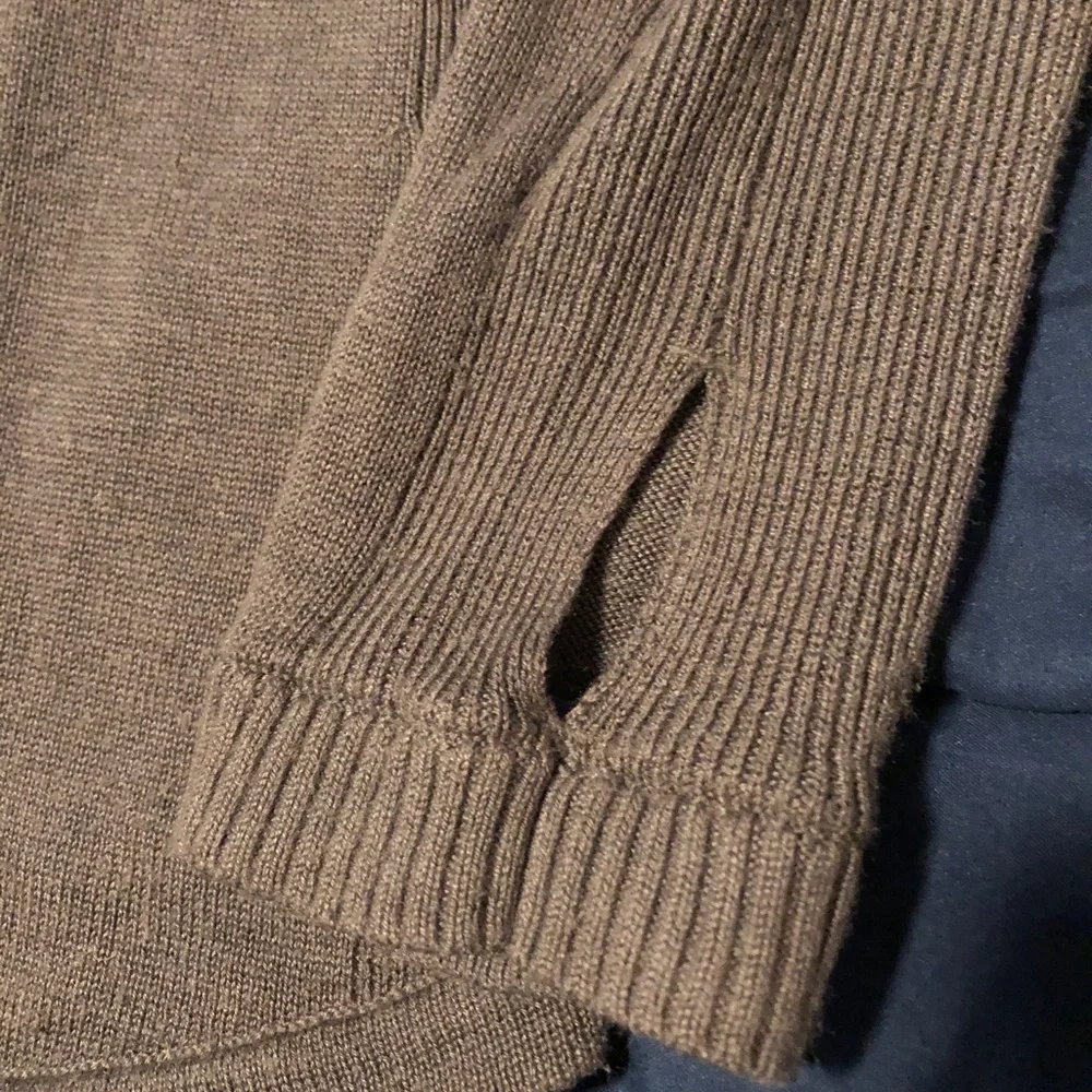 LuluLemon Sunshine Coast cashmere blend Knit Be Bold Sweater Green Medium - Picture 6 of 7